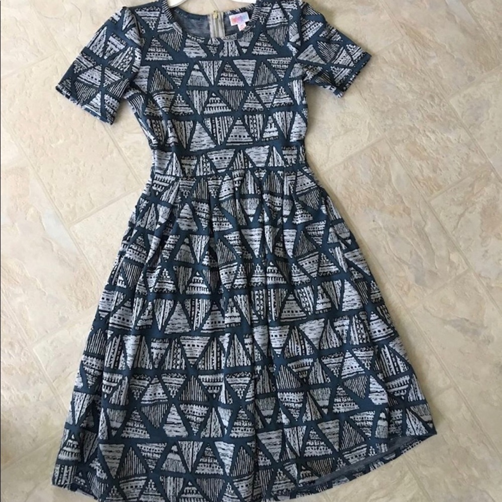 Lularoe Amelia